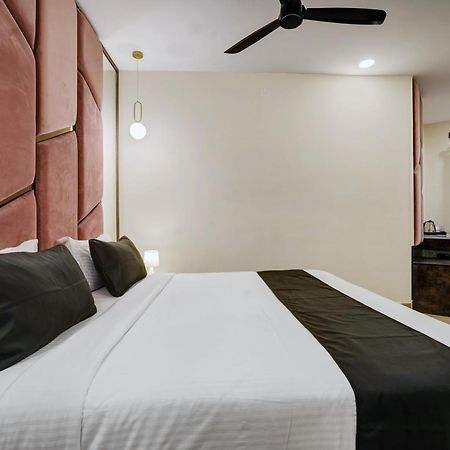 Astra Hotels & Suites - Koramangala バンガロール エクステリア 写真
