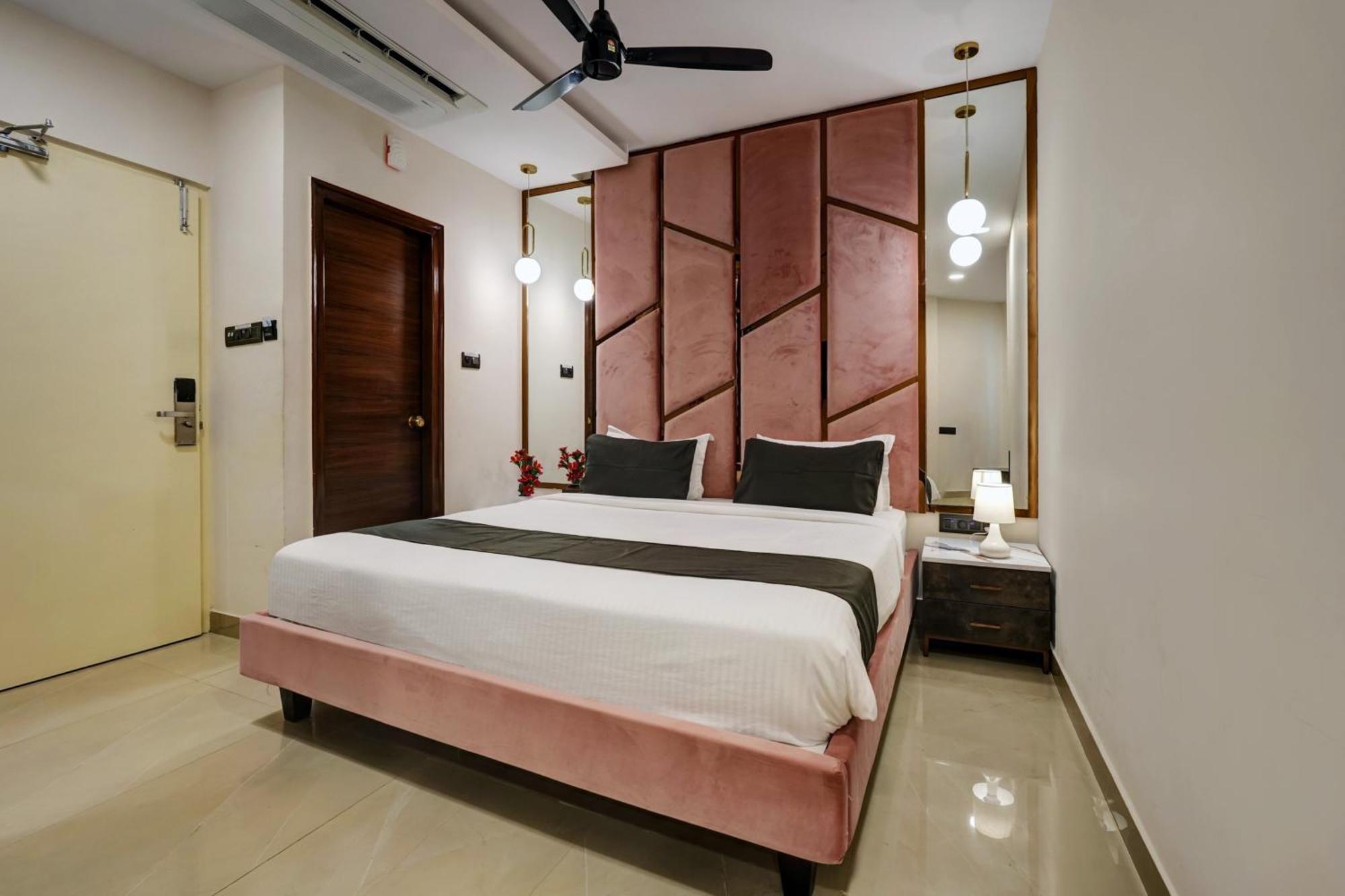Astra Hotels & Suites - Koramangala バンガロール エクステリア 写真