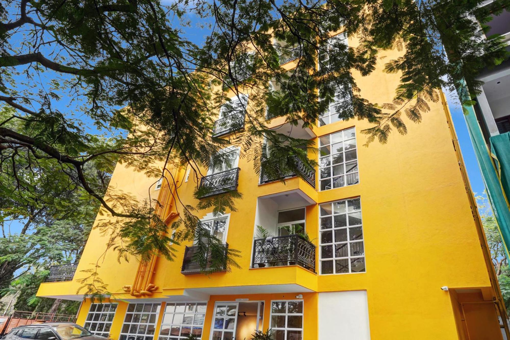 Astra Hotels & Suites - Koramangala バンガロール エクステリア 写真