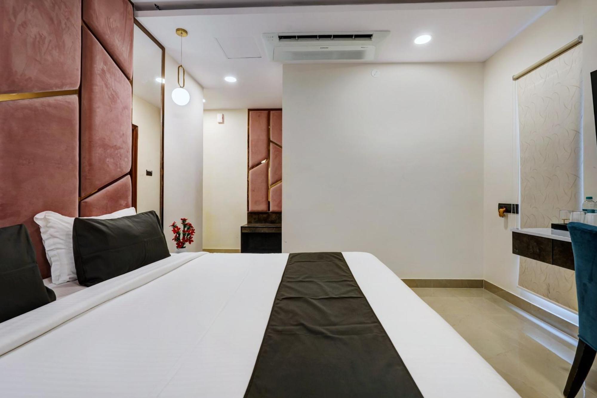 Astra Hotels & Suites - Koramangala バンガロール エクステリア 写真